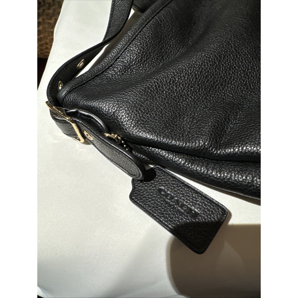 Coach Pebbled Leather Small Dufflette 36536 Shoulder Bag Purse Black Career City - Picture 4 of 10